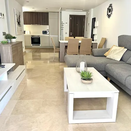 Stylish Perfect Location 아파트