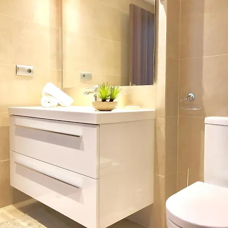 Stylish Perfect Location 아파트 *